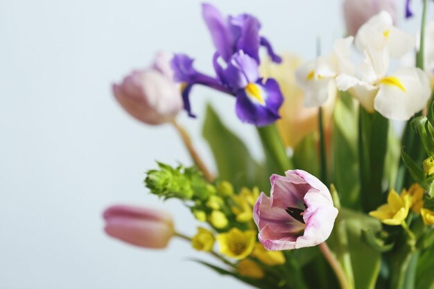 Een boeket verse bloemen close-up