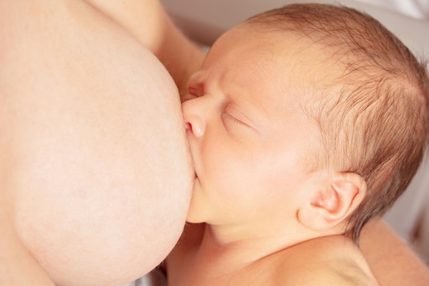 Foto een close-up van een schattige baby.