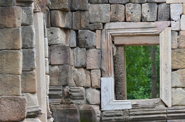 een deel van oud steenkasteel in Thailand