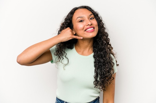 Een gebaar voor een mobiel telefoongesprek met vingers weergeven