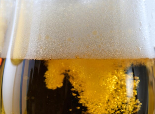 Een glas pilsbier detail