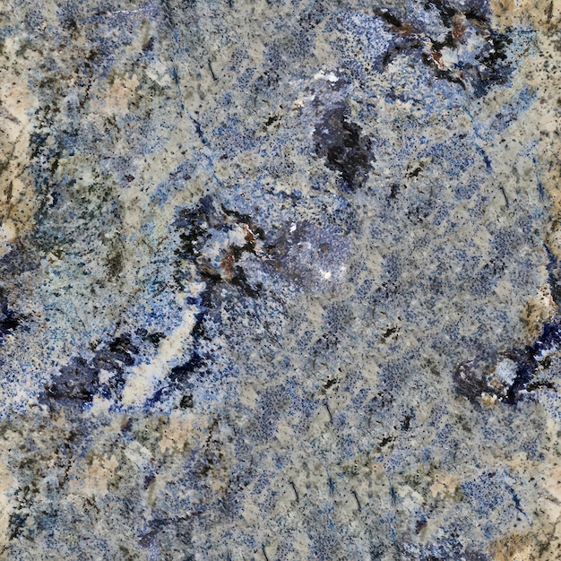 Een graniet met blauwe en paarse kleuren wordt getoond.