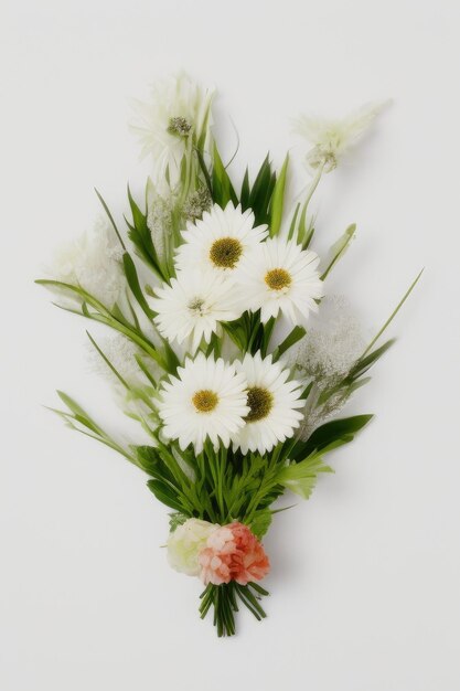 Een hand die een boeket witte bloemen vasthoudt