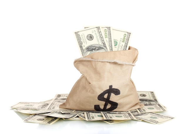 Een heleboel honderd-dollarbiljetten in een zak geïsoleerd op wit