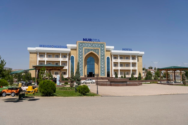 een hotel in een woestijn van Oezbekistan