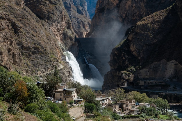 Een klein dorp tijdens de reis naar Lijiang, Yunnan-provincie, China