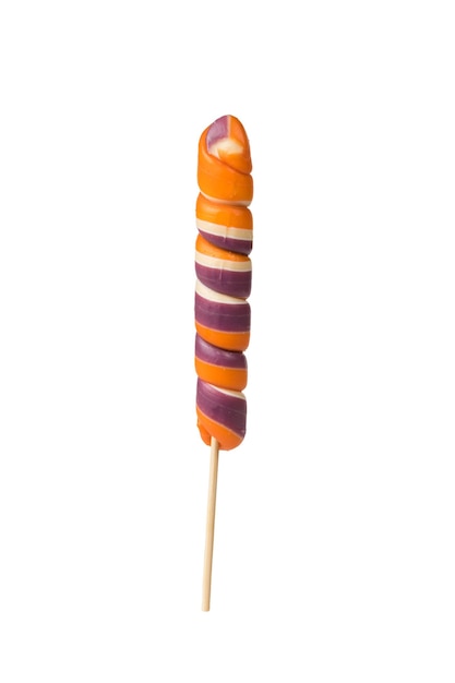 Een lange veelkleurige lolly geïsoleerd op een witte achtergrond