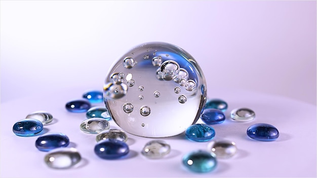 Een magische bal voor waarzeggerij blauwe glazen bol close-up