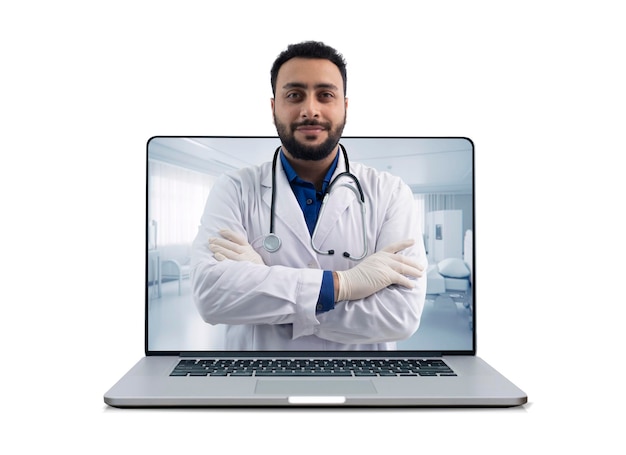 Een man in een witte jas zit op een laptopscherm met een dokter erop.