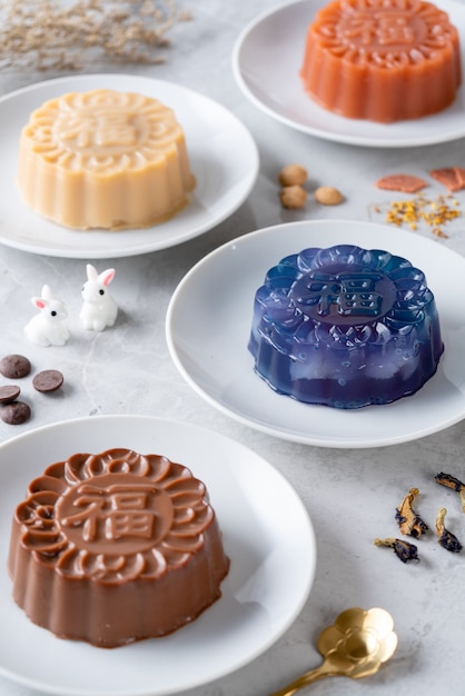 Een mooncake pudding is een Chinees bakkerijproduct dat traditioneel wordt gegeten tijdens het MidAutumn Festival