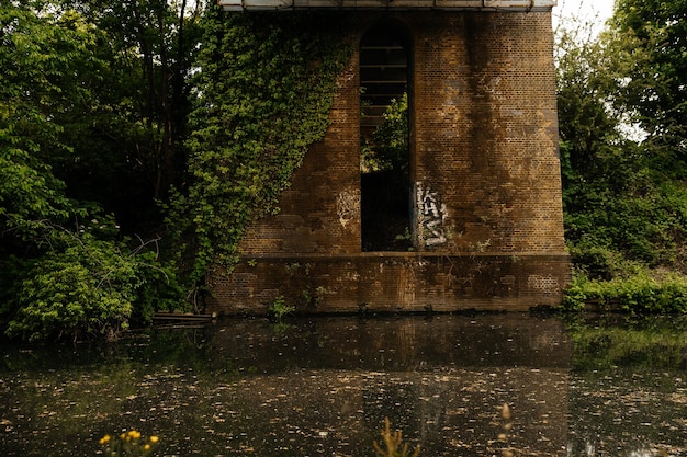 een oude brug