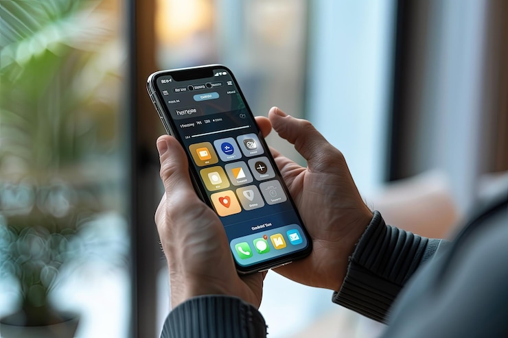 Foto een persoon met een mobiele telefoon in zijn hand