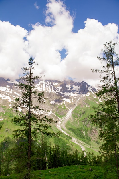 Een prachtig landschap van de bergen