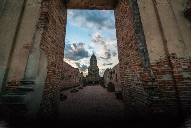 Een prachtig panoramisch uitzicht over Ayutthaya in Thailand