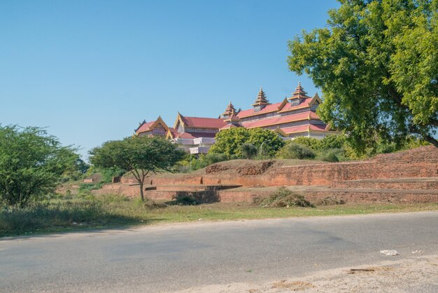 Een prachtig uitzicht op boeddhistische tempels in Bagan Myanmar