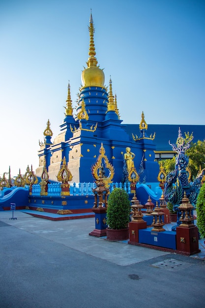 Een prachtig uitzicht op de Blauwe Tempel in Chiang Rai Thialand