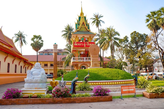 Een prachtig uitzicht op de boeddhistische tempel in Vientiane Laos