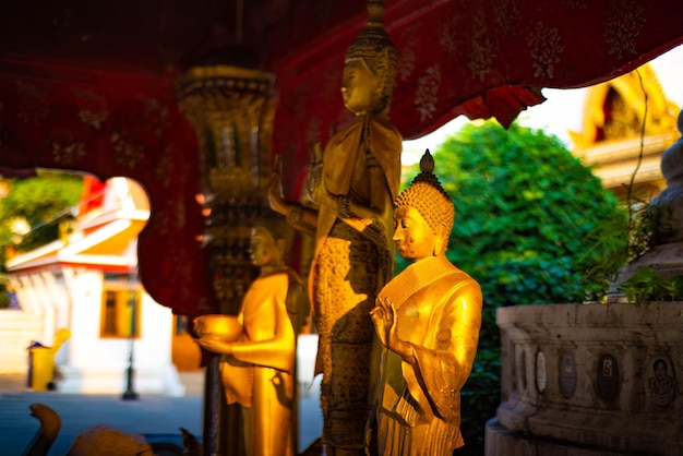 Een prachtig uitzicht op de boeddhistische tempel Wat Songkran in Bangkok Thailand