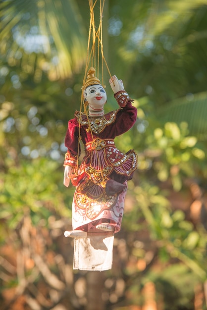 Een prachtig uitzicht op de traditionele marionetpop uit Myanmar