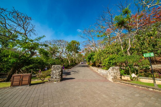 Een prachtig uitzicht op de Uluwatu-tempel op Bali, Indonesië?