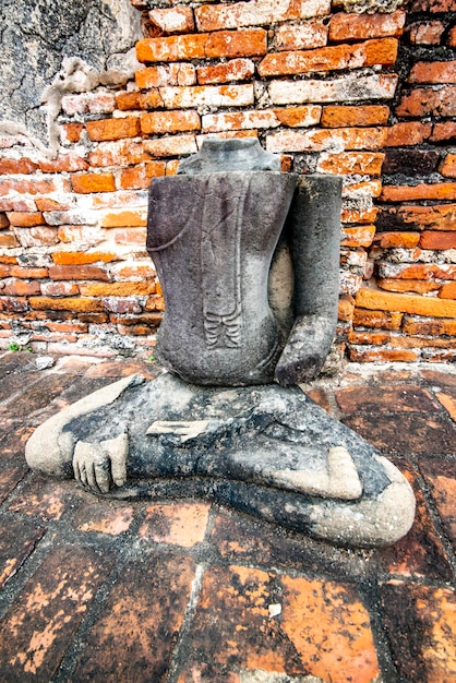 Foto een prachtig uitzicht op de wat mahathat-tempel in ayutthaya thailand