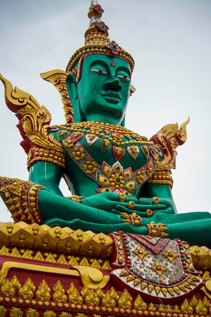 Een prachtig uitzicht op de Wat Paknam-tempel in Bangkok Thailand