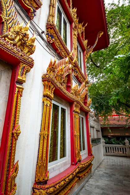 Een prachtig uitzicht op de Wat Paknam-tempel in Bangkok Thailand