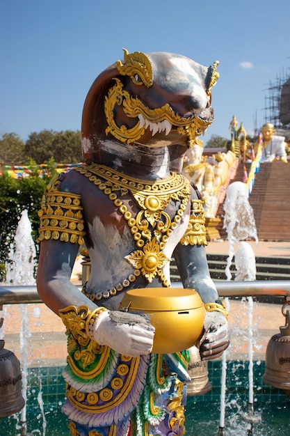 Een prachtig uitzicht op de Wat Saeng Kaeo-tempel in Chiang Rai Thailand