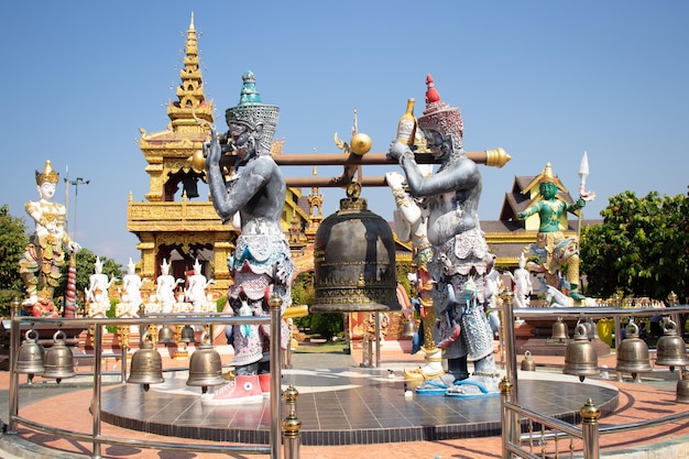 Een prachtig uitzicht op de Wat Saeng Kaeo-tempel in Chiang Rai Thailand