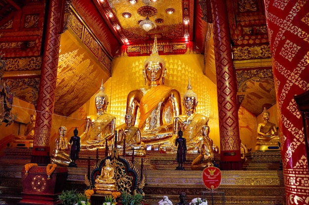 Een prachtig uitzicht op de zilveren tempel in Chiang Mai Thailand