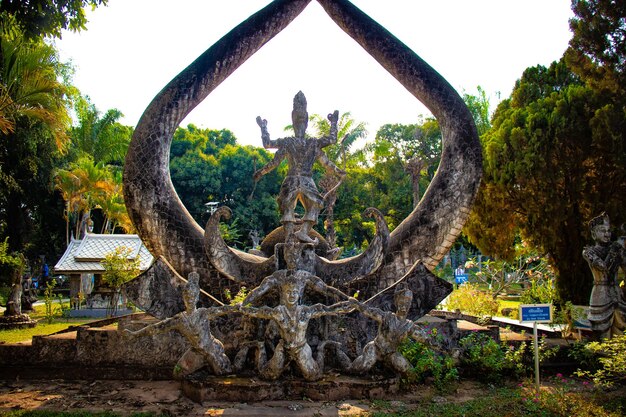 Een prachtig uitzicht op het Boeddhapark in Vientiane Laos