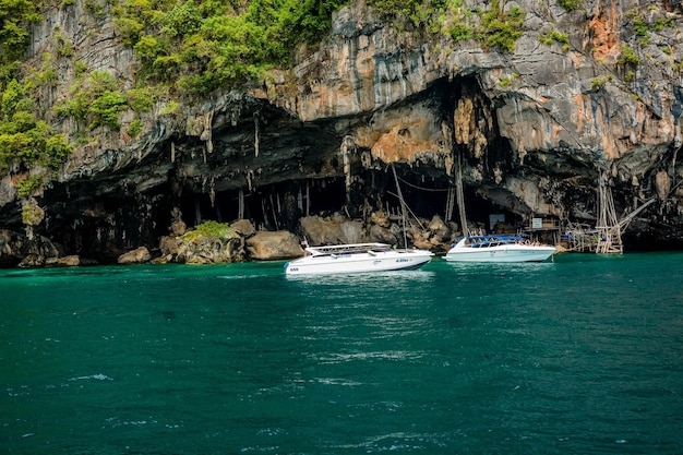 Een prachtig uitzicht op het eiland Phi Phi in Thailand