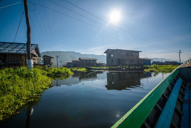 Een prachtig uitzicht op het Inlemeer Myanmar