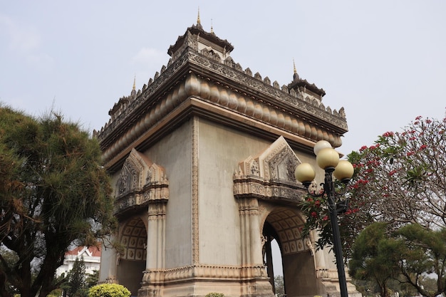 Een prachtig uitzicht op het Patuxai-monument in Vientiane Laos