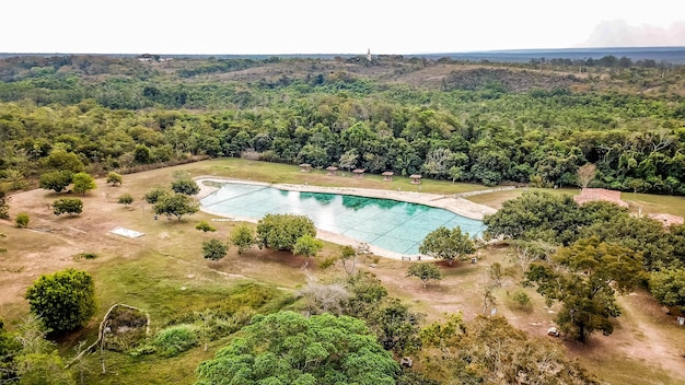 Een prachtige luchtfoto van het mineraalwaterpark in de hoofdstad van Brasilia, Brazilië