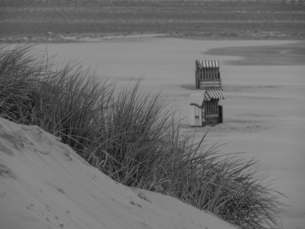 Foto een schilderachtig uitzicht op de kust in de winter