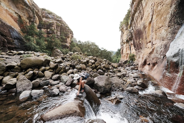 Een schilderachtig uitzicht op de waterval