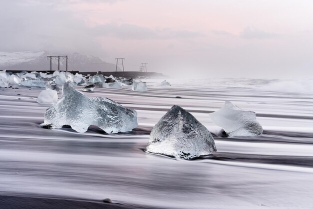 Foto een schilderachtig uitzicht op de zee tegen de lucht in de winter