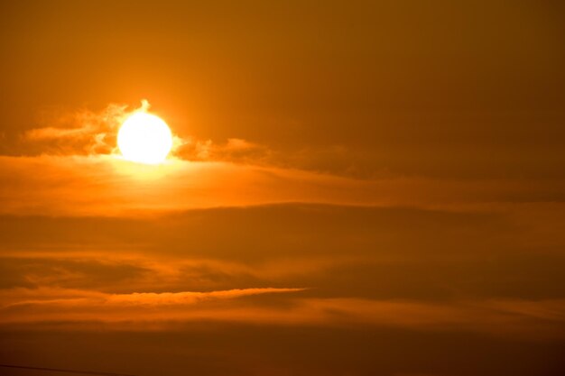 Een schilderachtig uitzicht op de zonsondergang