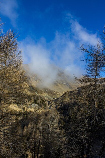 Foto een schilderachtig uitzicht op het landschap tegen de lucht