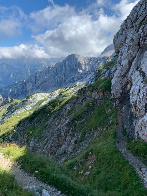 Foto een schilderachtig uitzicht op het landschap tegen de lucht