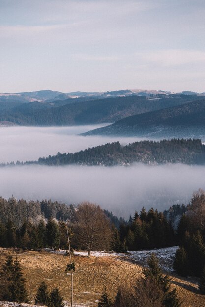 Foto een schilderachtig uitzicht op het landschap tegen de lucht