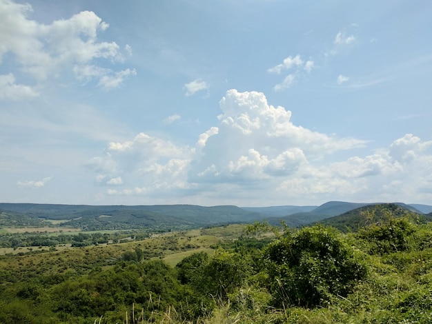 Foto een schilderachtig uitzicht op het landschap tegen de lucht