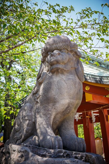 Een standbeeld in het Sensoji-heiligdom naast de Asakusa-tempel in Tokio, Japan