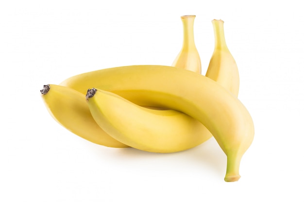 Een tros bananen op een witte ondergrond