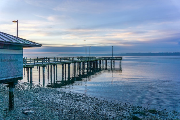 Een uitzicht op de pier in Redondo Beach Washington in de avond