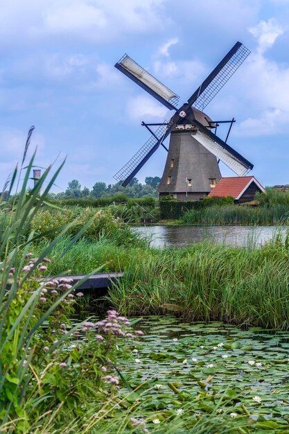 Een van de 19 windmolens in Kinderdijk in Nederland