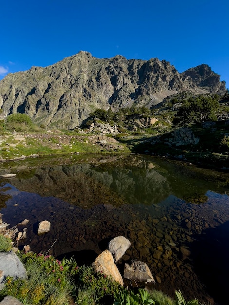 Een van de Arriel-meren Aragón Pyreneeën Respomuso-vallei Tena-vallei Huesca-provincie Aragón Spanje