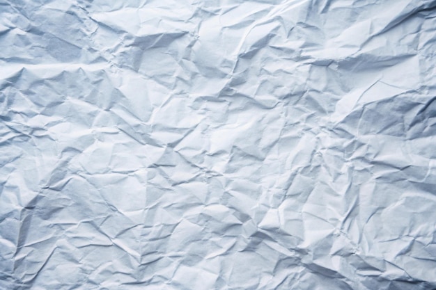 een vel papier met een gerimpeld vel papier