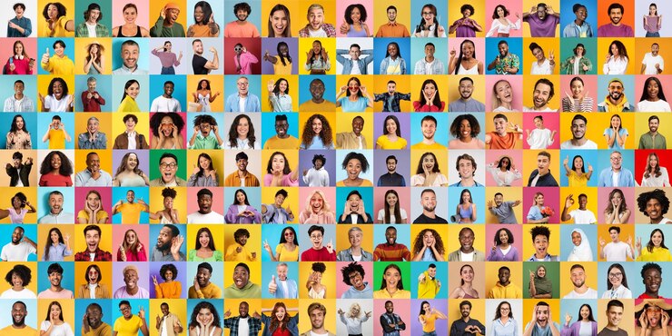 Een vrolijke tentoonstelling van diverse multi-raciale multi-etnische en internationale mensen tegenover een